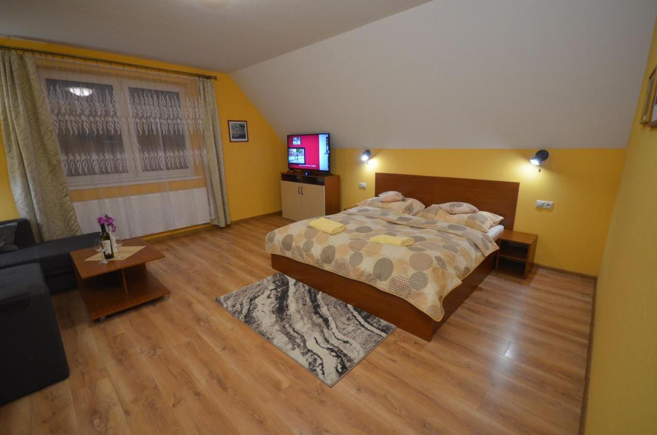 Apartmany Best I. Besenova Exterior photo