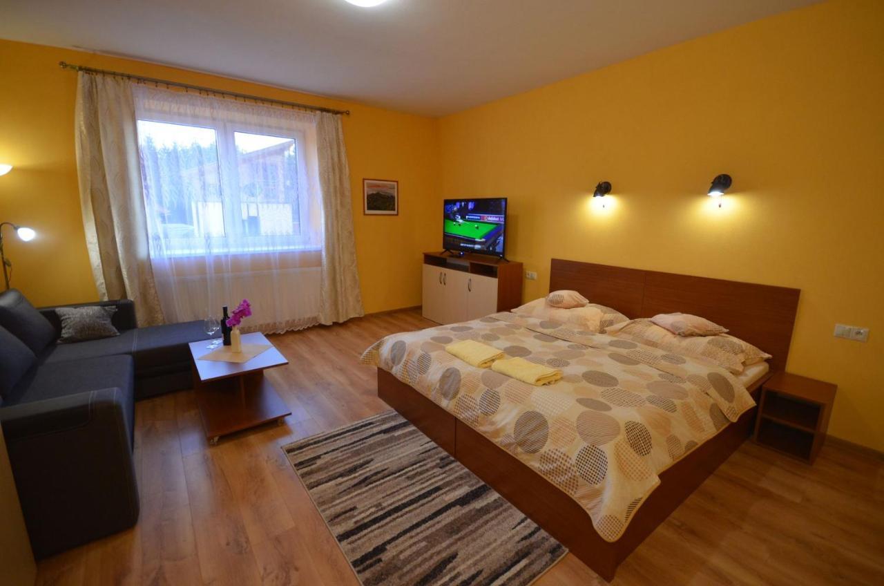 Apartmany Best I. Besenova Exterior photo