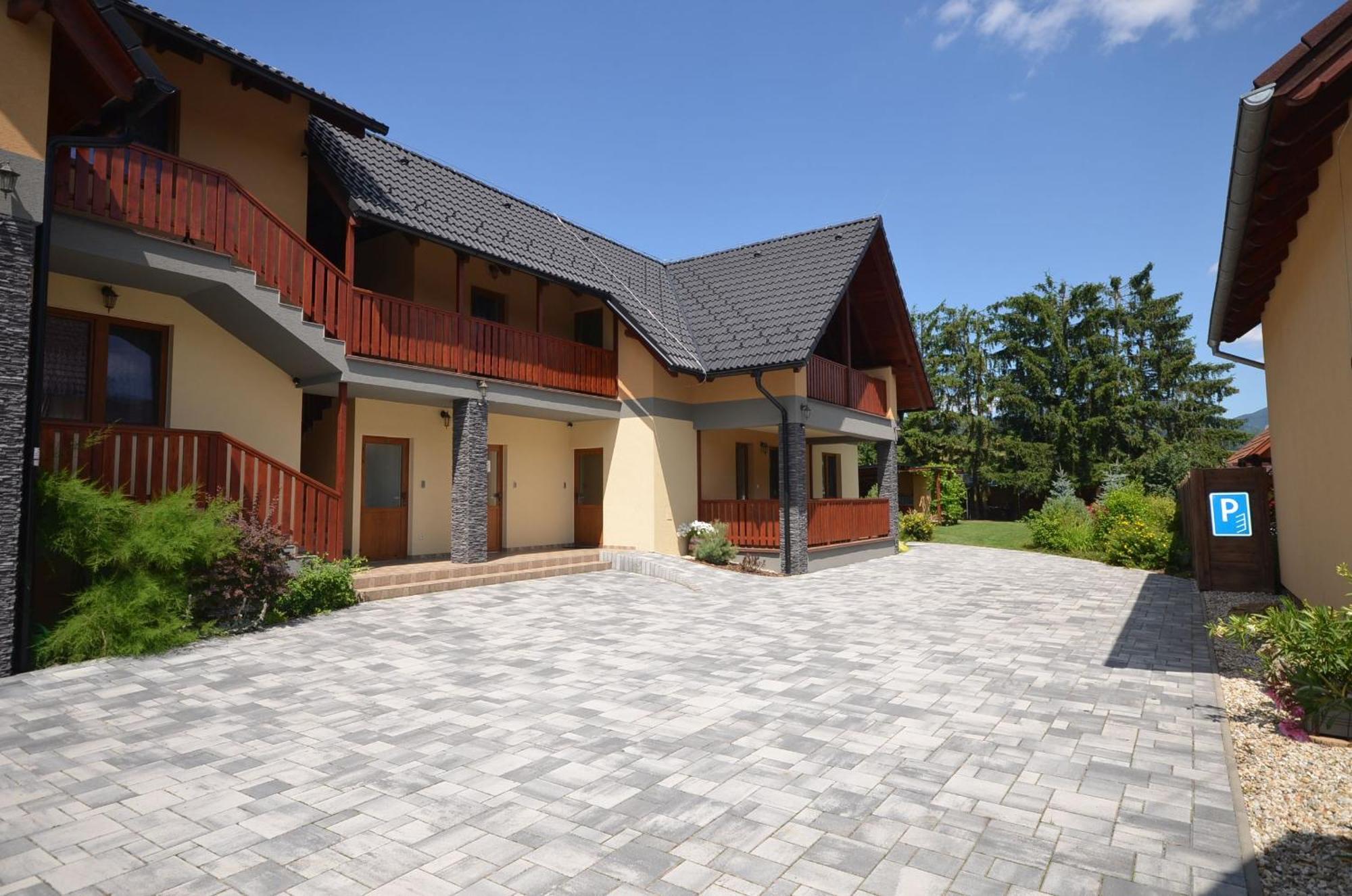 Apartmany Best I. Besenova Exterior photo